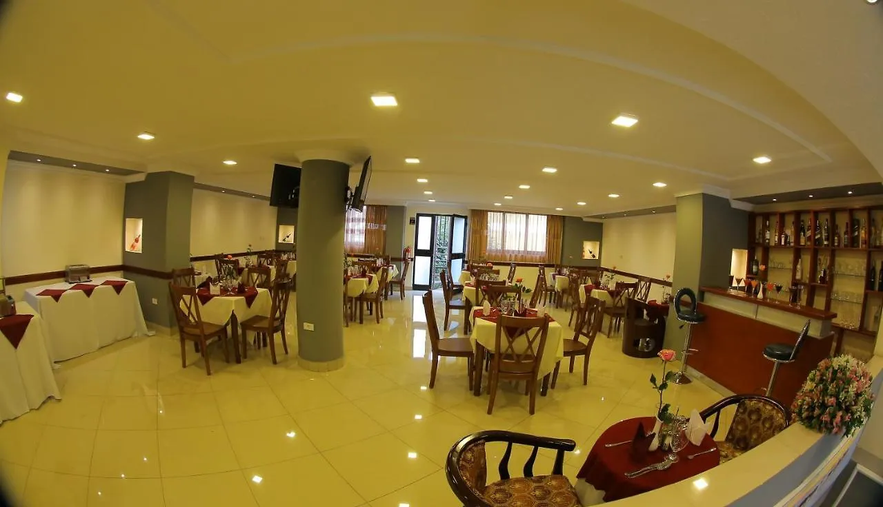 Hotel Tirago Adis Abeba